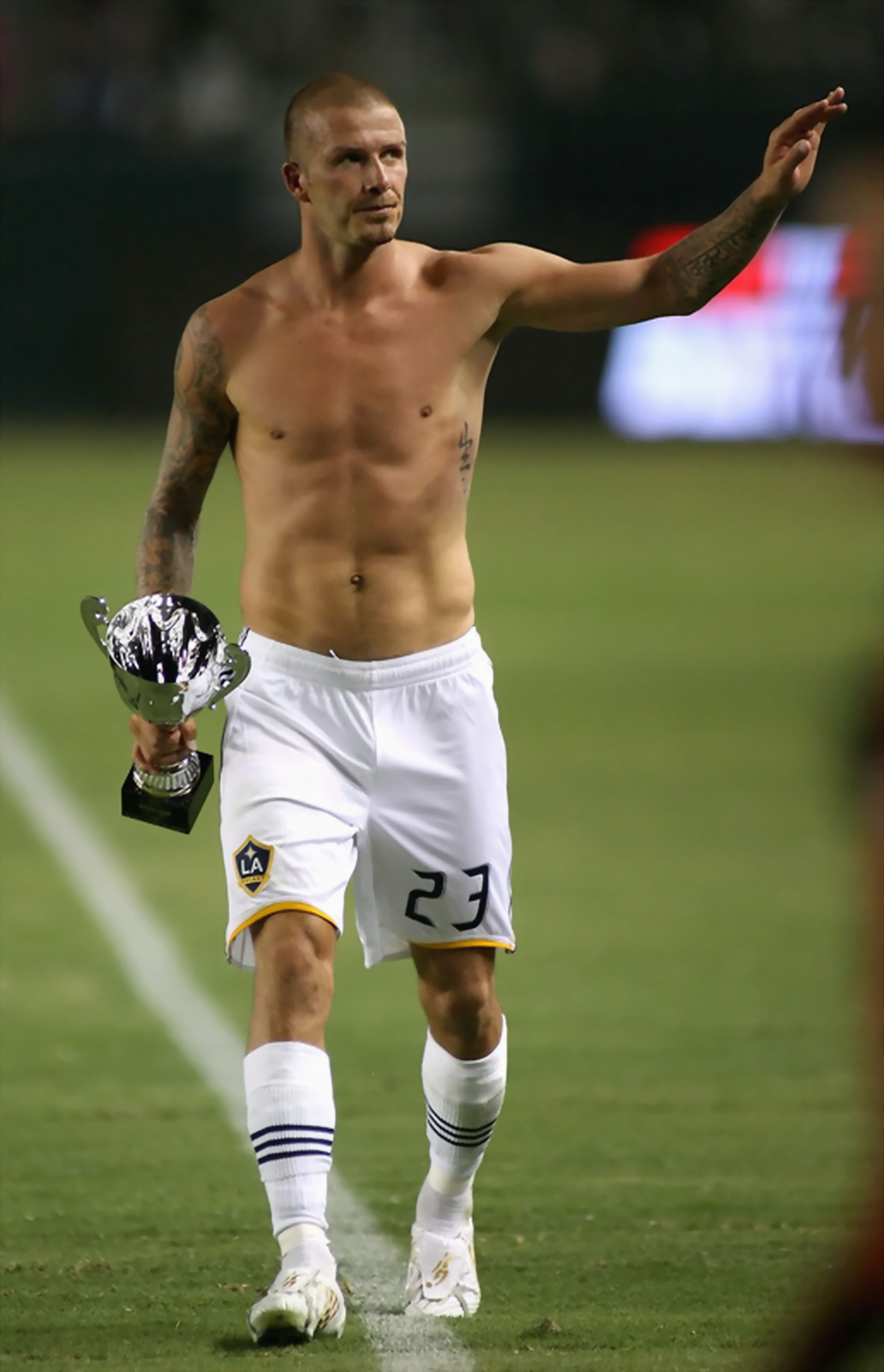 david-beckham-shirtless.jpg