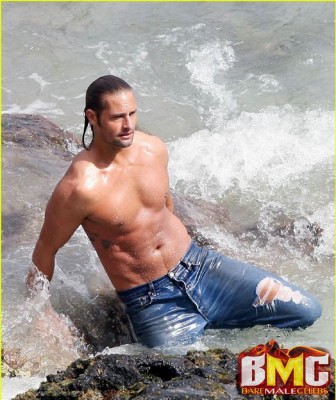 Josh Holloway Ripped and Wet