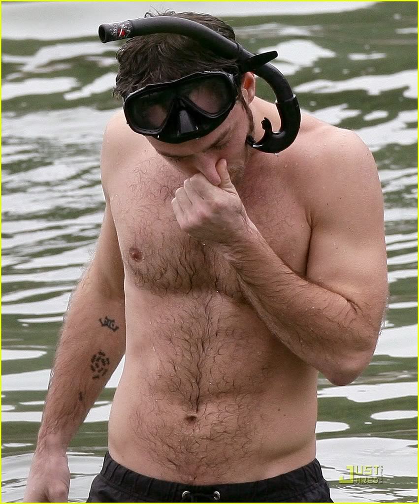 jude-law-shirtless jude-law-shirtless