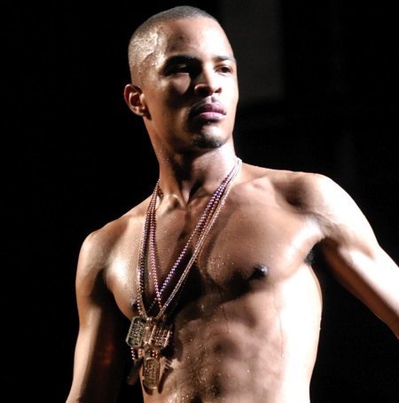 T.I. – One Shirtless Pic for the Road