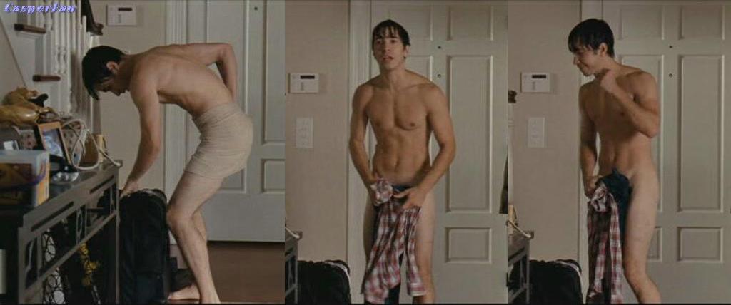 Justin Long got nude in the 2010 movie'Going the Distance'