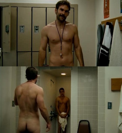 We’ve always had a thing for Seann William Scott and the fact that he gets nude...