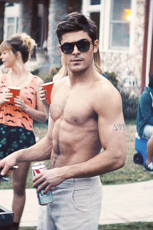 Sexy Zac Efron In Neighbors