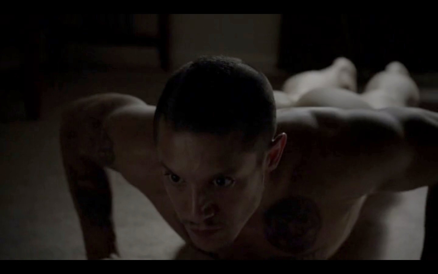 Theo Rossi, AKA Juice gets nude on the season opener of 'Sons of Anarc...