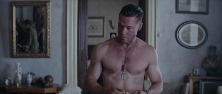 New Brad Pitt Shirtless