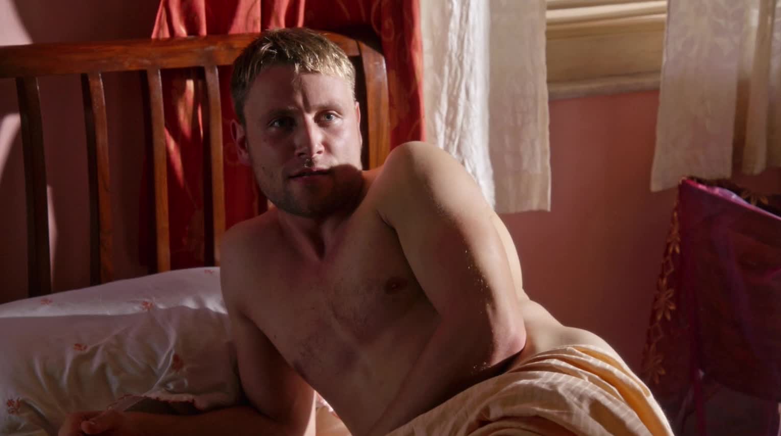 Max Riemelt Nude